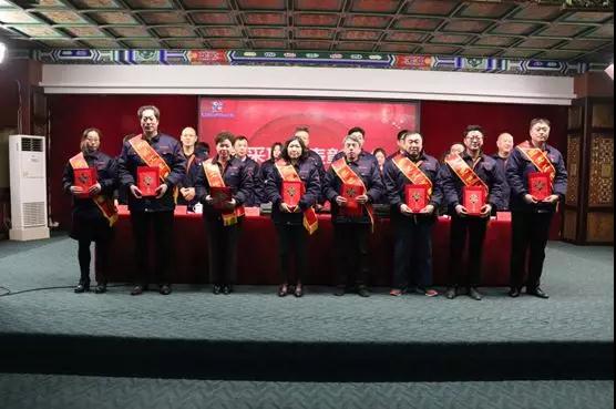 揚先進 樹典型——小鴨國采項目表彰大會隆重召開10.jpg